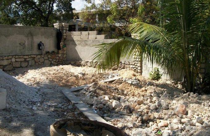 remains of buildings and walls